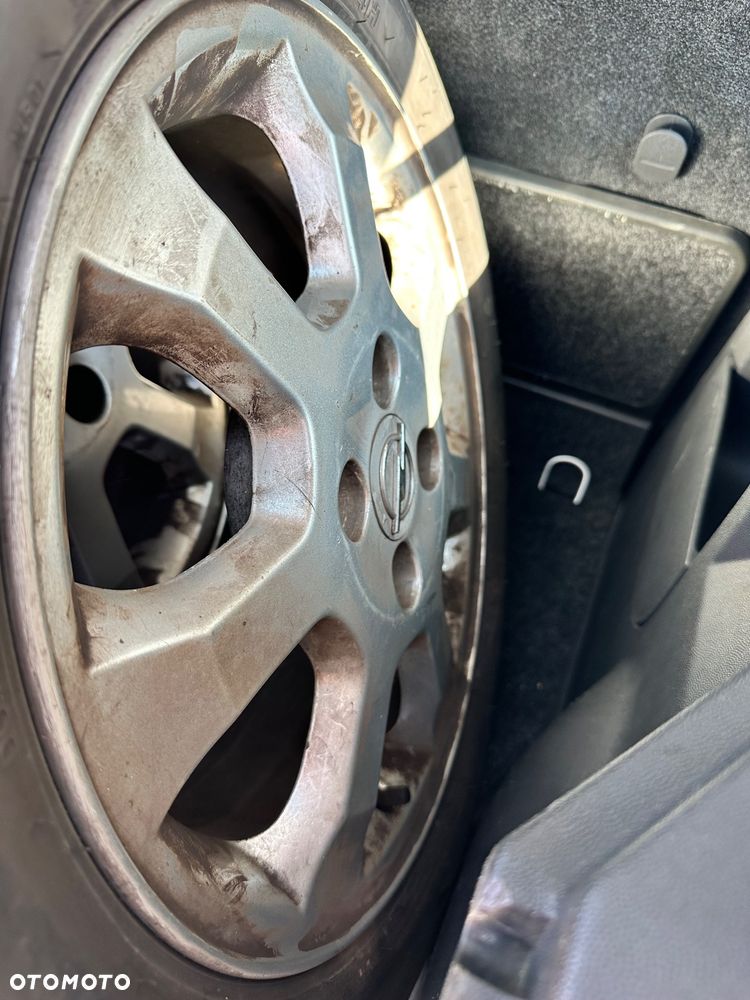 Opel Meriva 1.6 Essentia MTA - 13