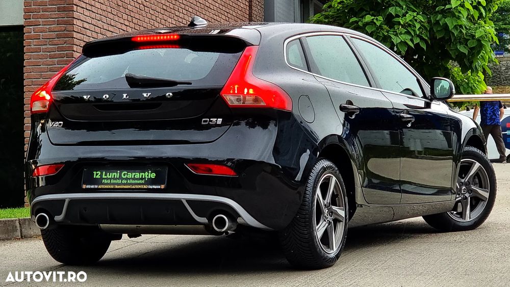 Volvo V40 D3 Geartronic RDesign - 6