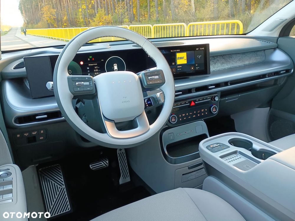 Hyundai IONIQ 9 110kWh Calligraphy AWD - 9