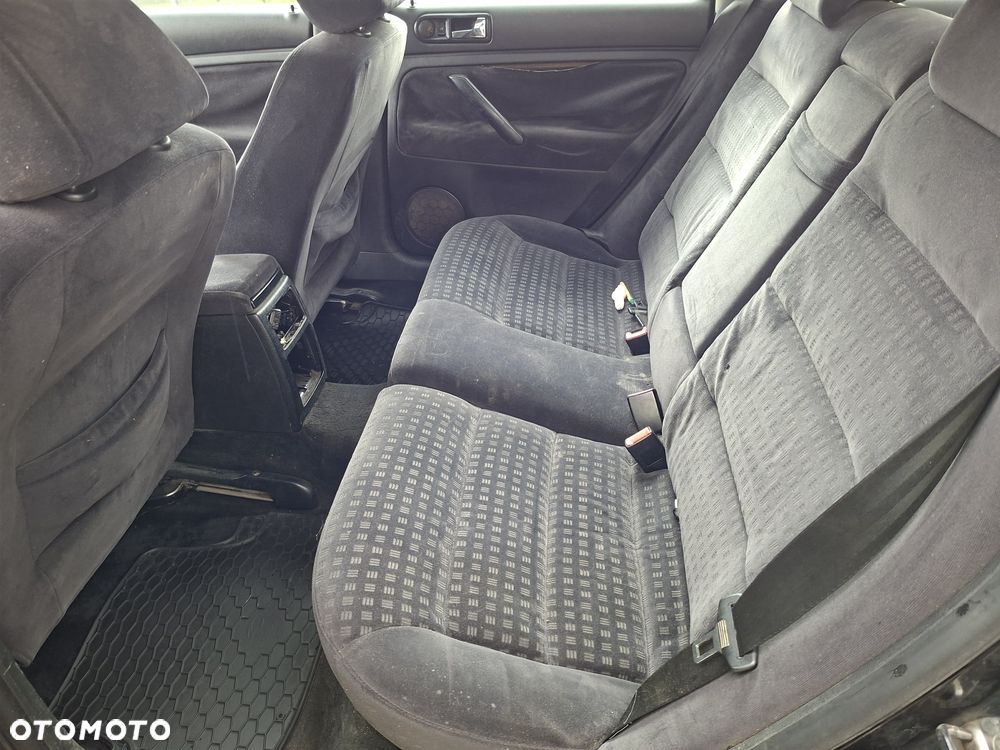 Volkswagen Passat - 7