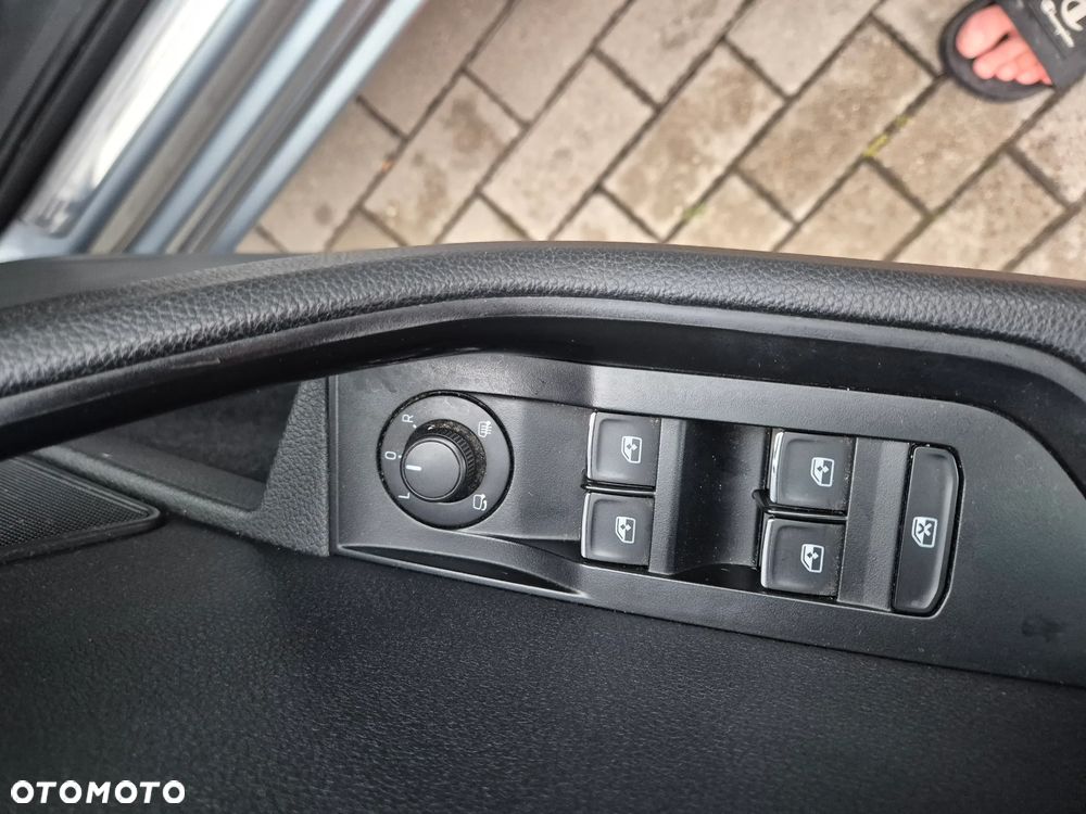 Skoda Superb 2.0 TDI Ambition - 26