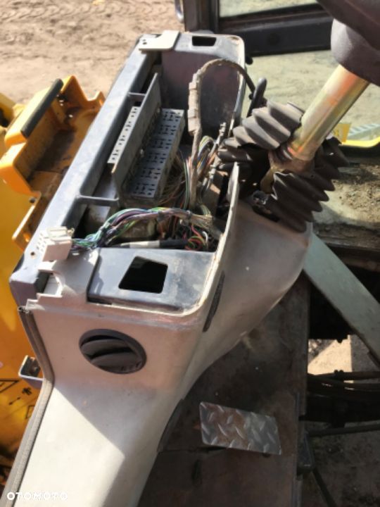 Komatsu wa 115 kabina kompletna - 3
