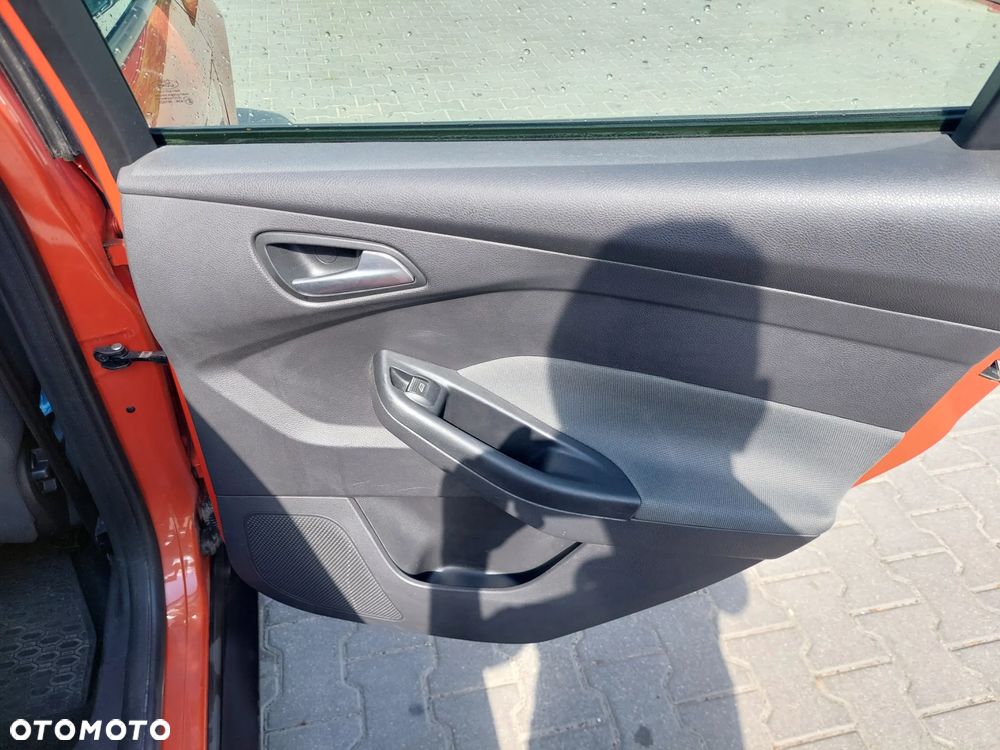 Ford Focus 1.6 EcoBoost Edition Start - 19