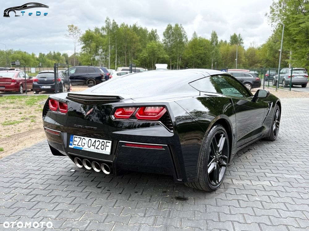 Chevrolet Corvette - 16