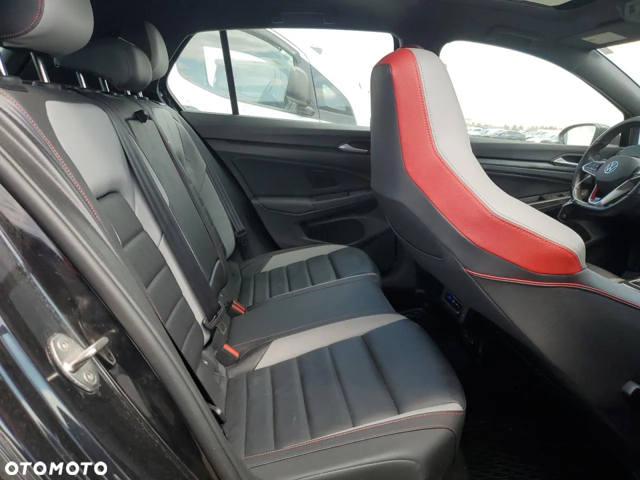 Volkswagen Golf - 9