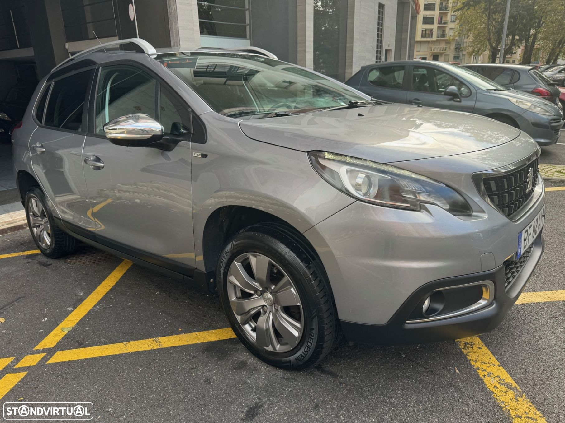 Peugeot 2008 1.6 BlueHDi Style - 18