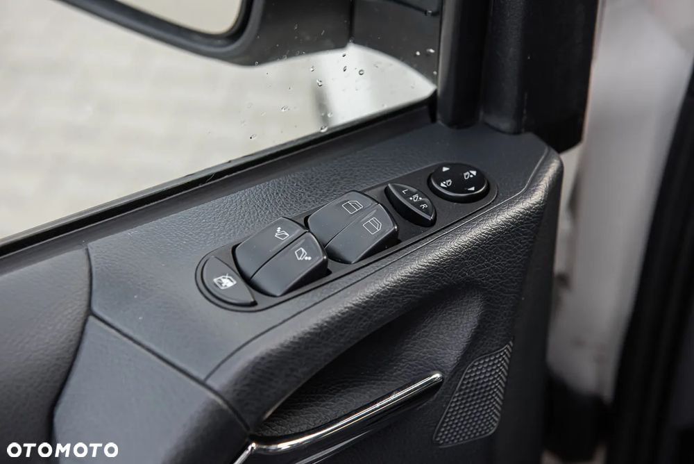 Mercedes-Benz Viano 2.0 CDI DPF kompakt Ambiente - 12
