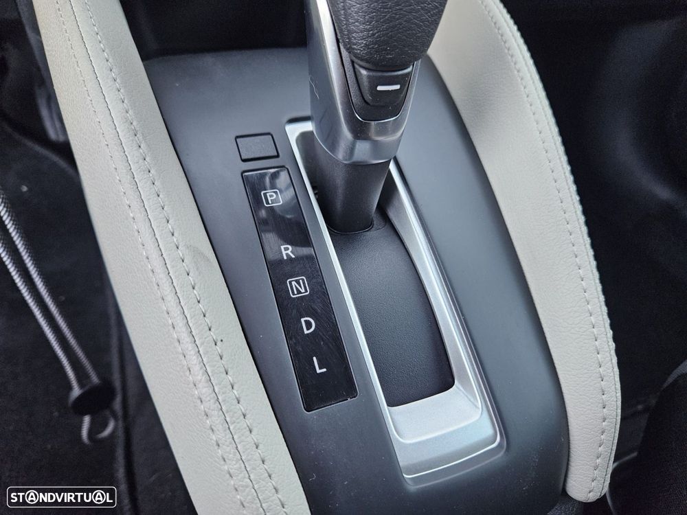 Nissan Micra 1.0 IG-T N-Design Chrome CVT - 35