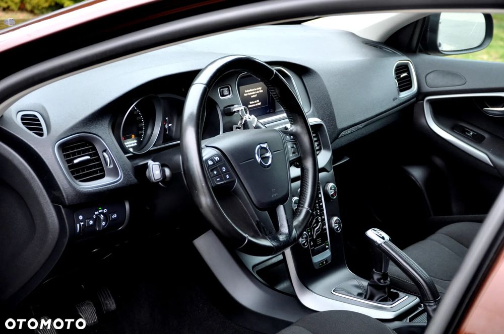 Volvo V40 Cross Country T3 Momentum - 23