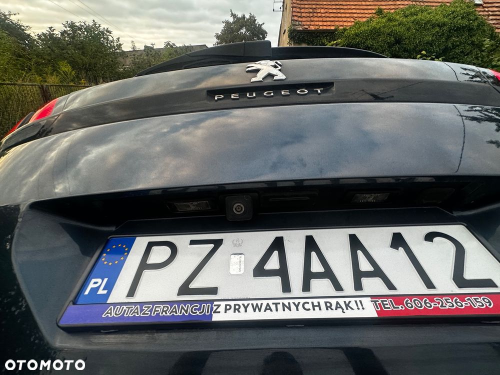 Peugeot 5008 PureTech 130 EAT8 Stop & Start Allure Pack - 19