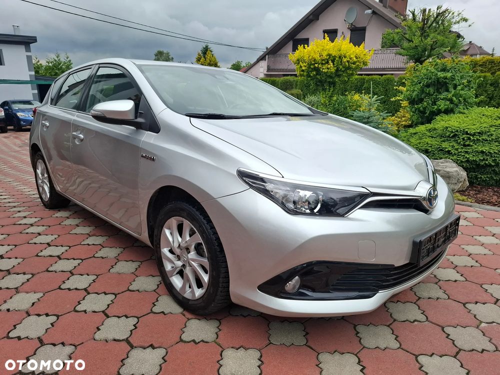 Toyota Auris 1.8 HSD Luna - 4