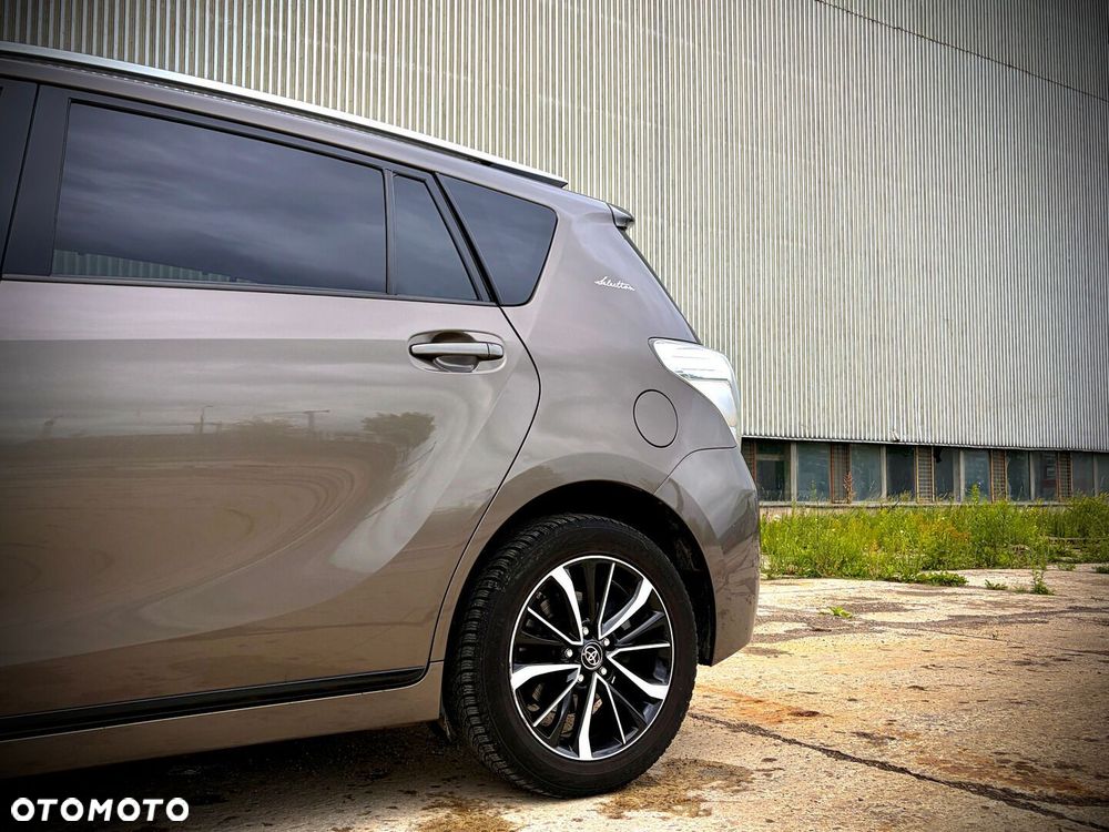 Toyota Verso 1.8 Selection EU6 - 13