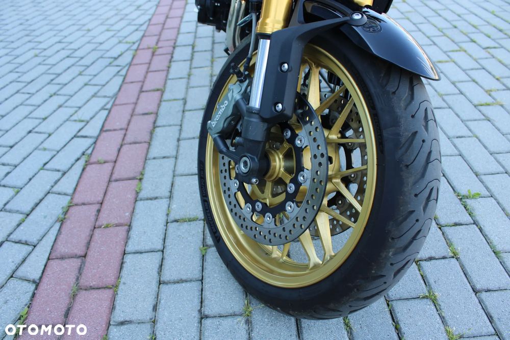 Kawasaki Z 900 RS - 23