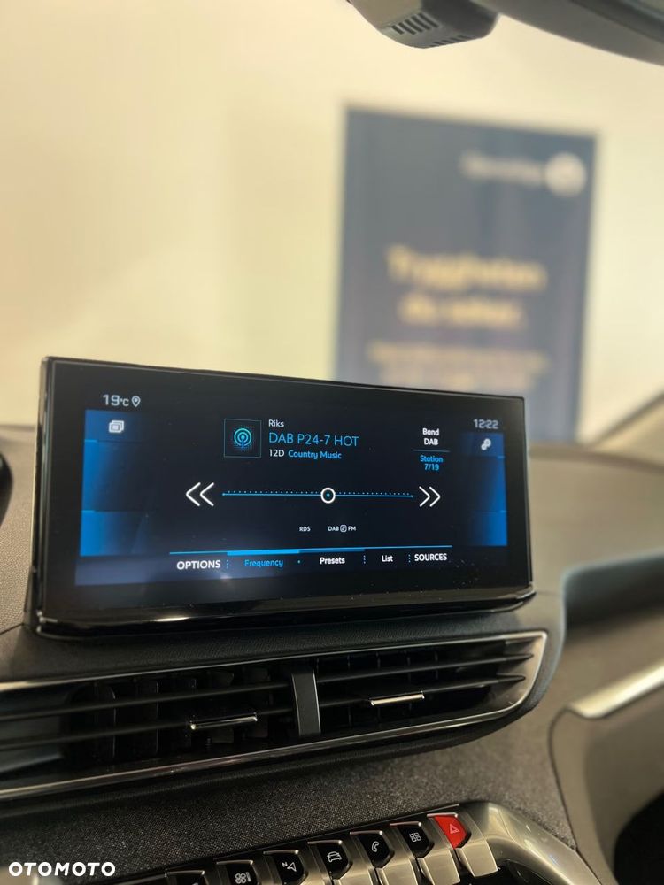 Peugeot 5008 BlueHDI 130 EAT8 Active Business-Paket - 24