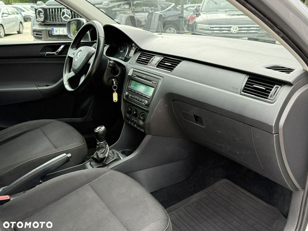 Skoda RAPID - 15