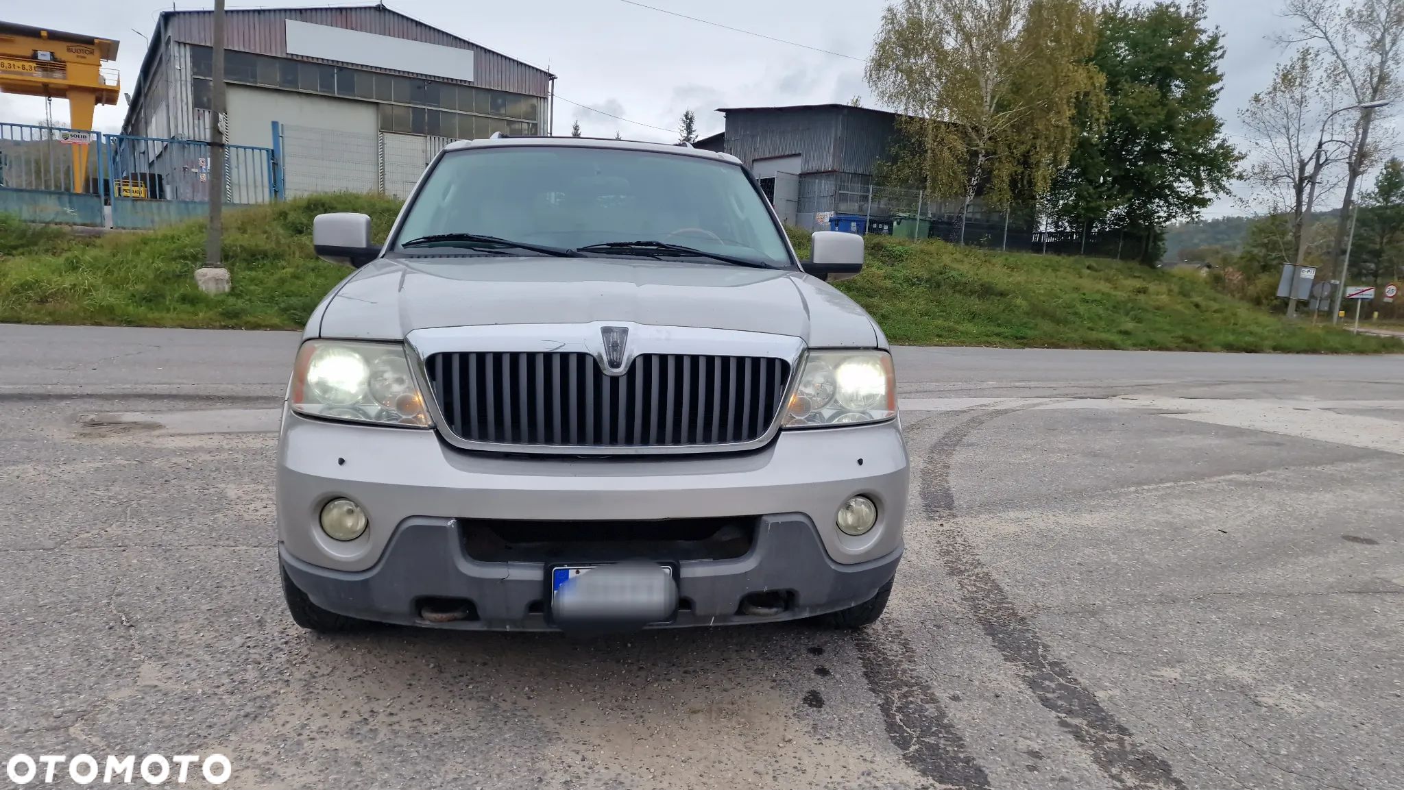 Lincoln Navigator - 1