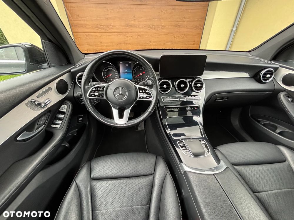 Mercedes-Benz GLC - 12