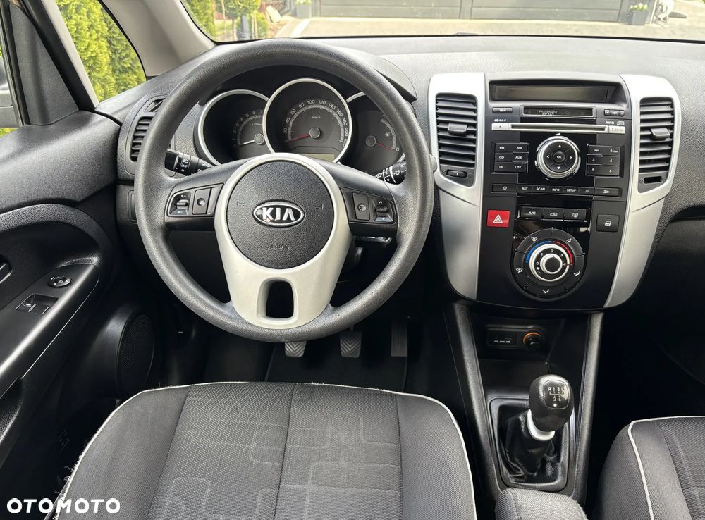 Kia Venga 1.4 L - 5