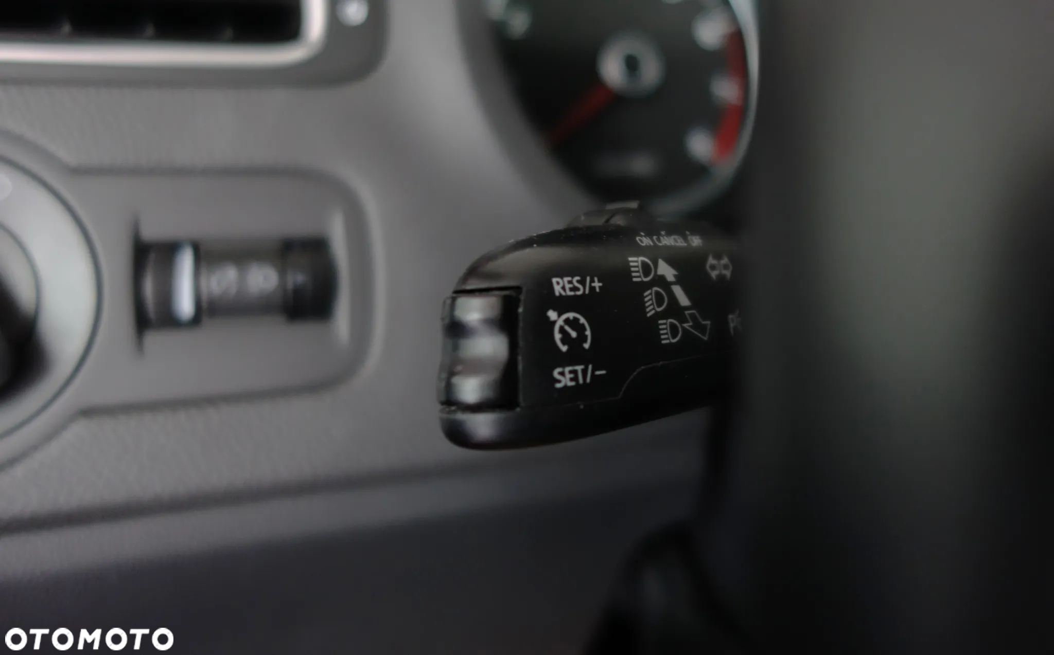 Volkswagen Polo 1.2 TSI Highline - 8