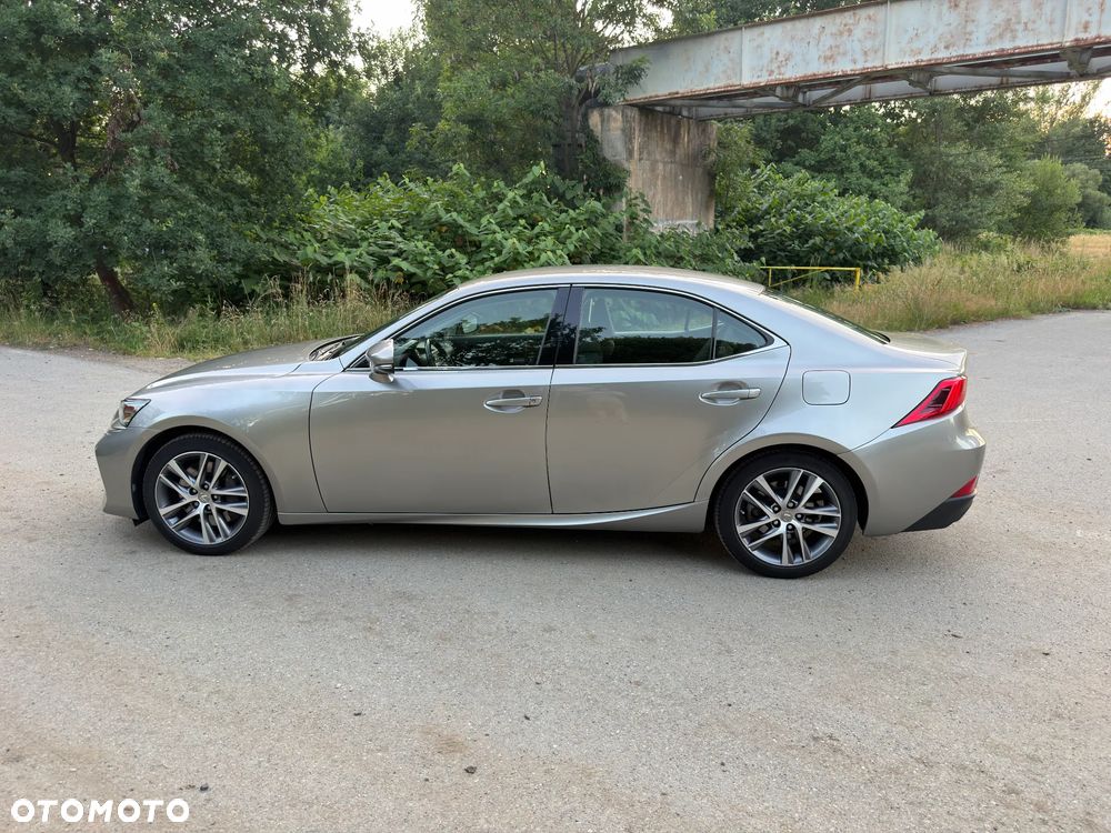 Lexus IS 200t / 300 Elegance - 4