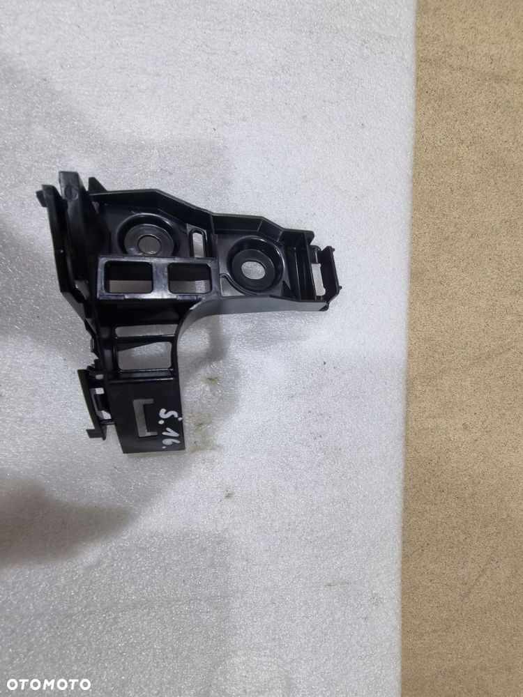 ŚLIZG ZDERZAKA LEWY TYŁ VW GOLF SPORTSVAN - 1