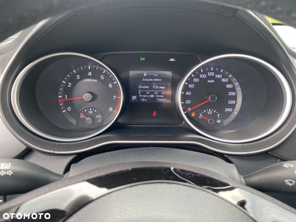 Kia XCeed - 22
