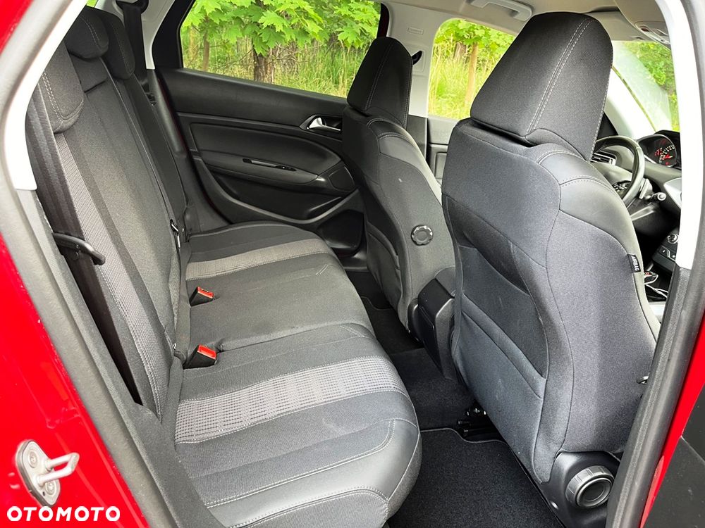 Peugeot 308 1.2 PureTech GPF Allure S&S EAT8 - 7