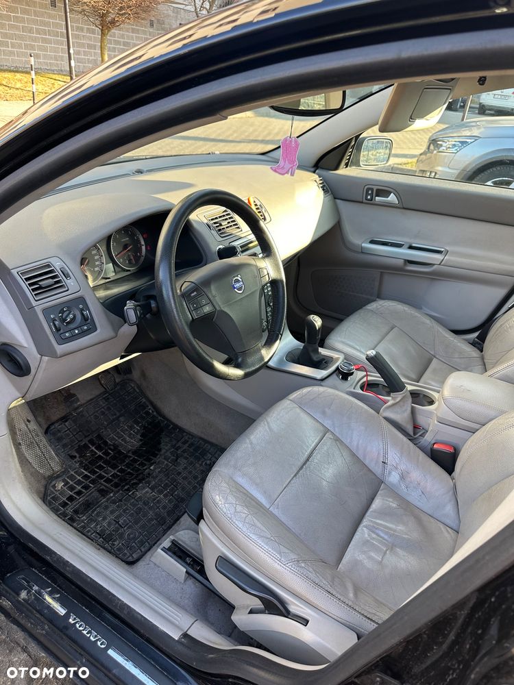 Volvo S40 2.4 - 5