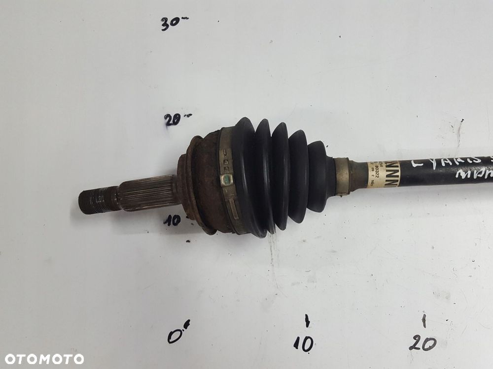 TOYOTA YARIS III 3 11-17r 1.3 B PÓŁOŚ LEWA PRZÓD MANUAL - 2