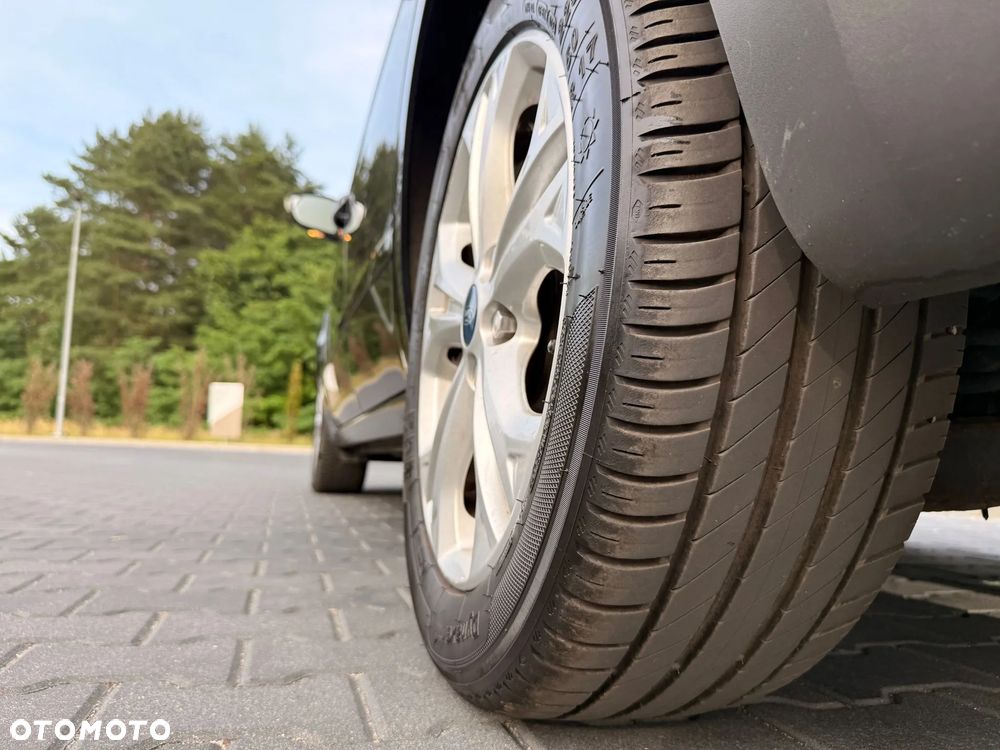Ford S-Max - 23