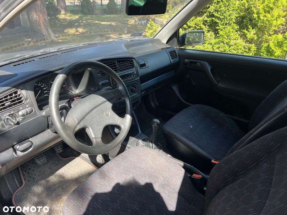 Volkswagen Golf 1.9 GTD TD - 8
