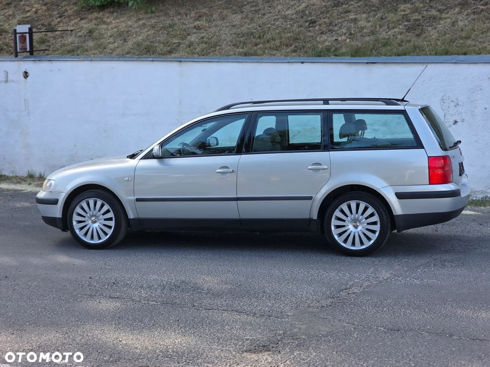 Volkswagen Passat 1.6 Comfortline - 5