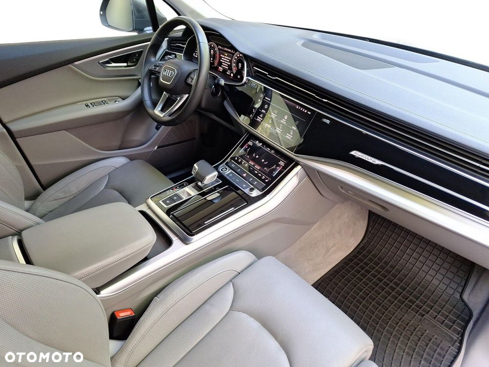 Audi Q7 - 9
