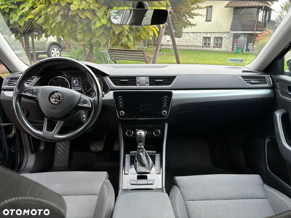 Skoda Superb 2.0 TDI Ambition DSG - 12