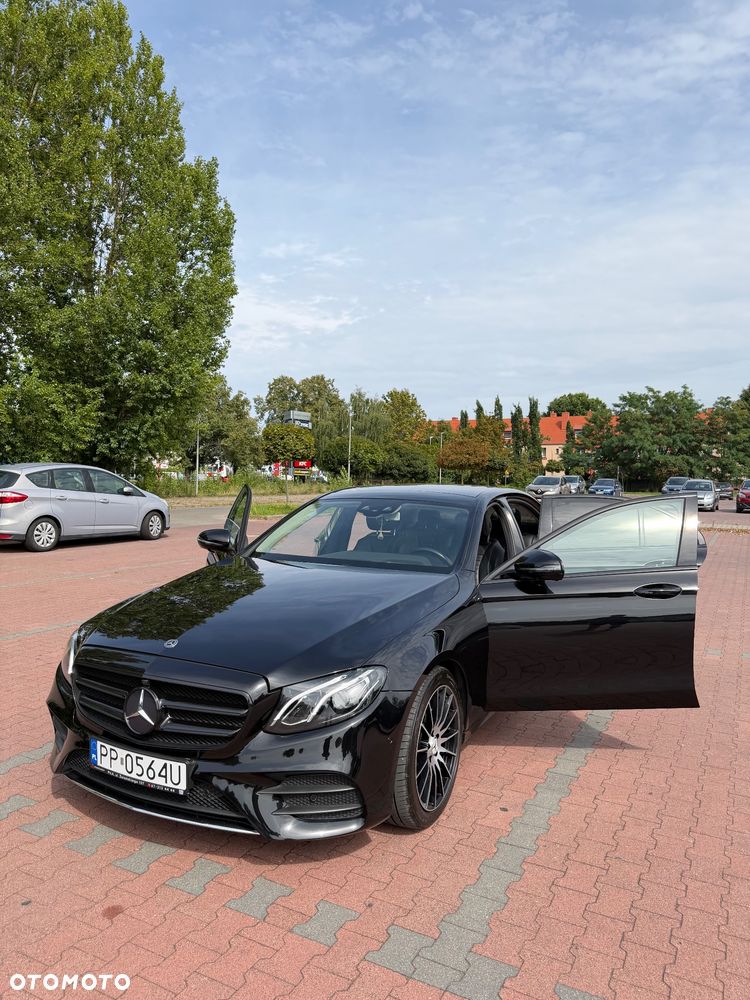 Mercedes-Benz Klasa E 220 d 9G-TRONIC AMG Line - 8