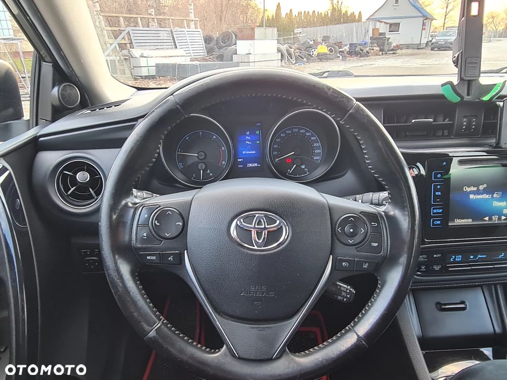Toyota Auris - 28