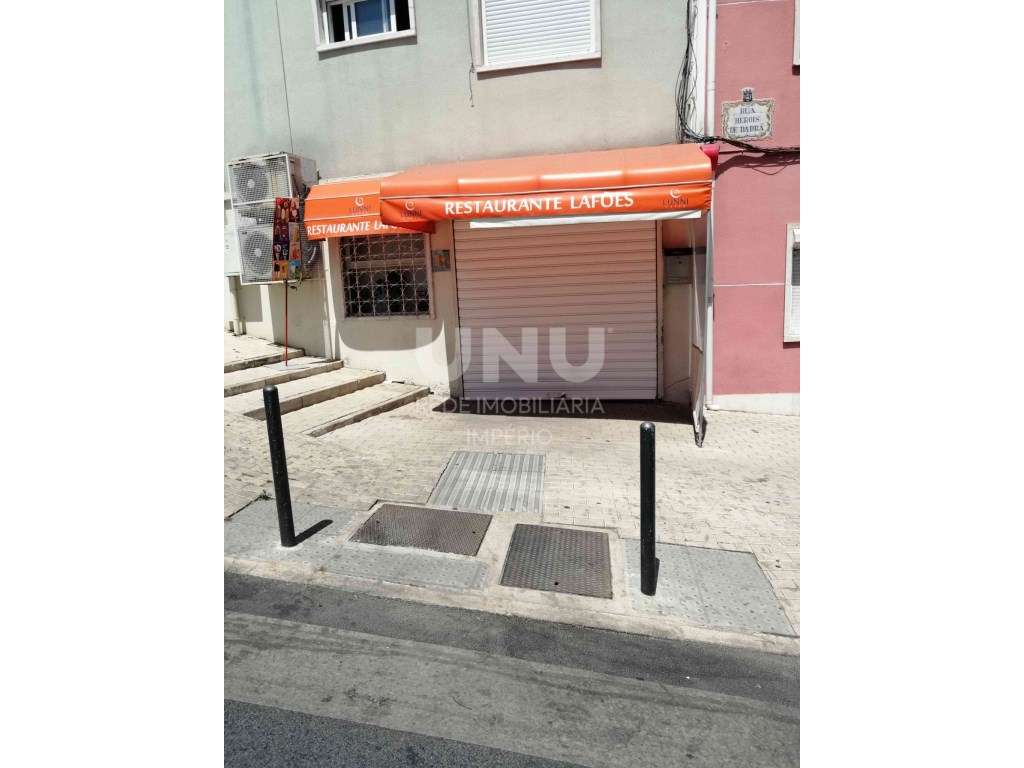 Restaurante totalmente equipado na Damaia de Cima - Grande imagem: 4/18