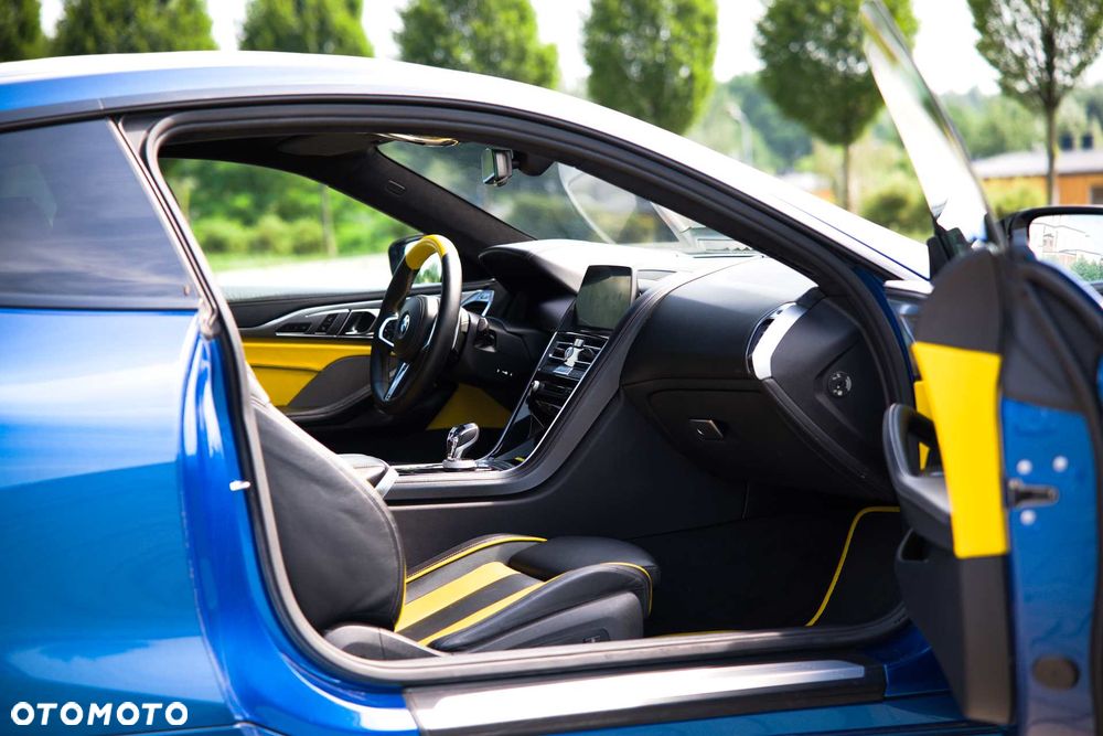 BMW Seria 8 - 34