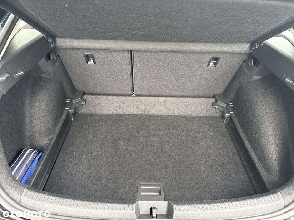 Volkswagen Taigo - 28