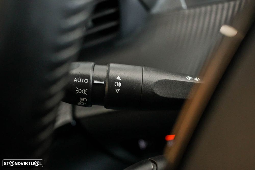 Peugeot e-208 Active Pack - 21