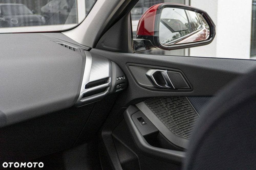 BMW Seria 1 - 24