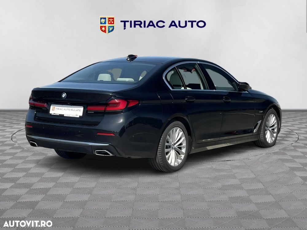 BMW Seria 5 530e Aut. Luxury Line - 8