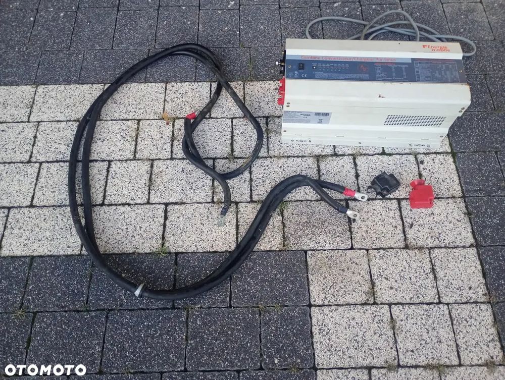 Przetwornica do  Kamperów Ładowarka 70 A Konwerterowa Falownik Sinusoidalny 2500VA - 1