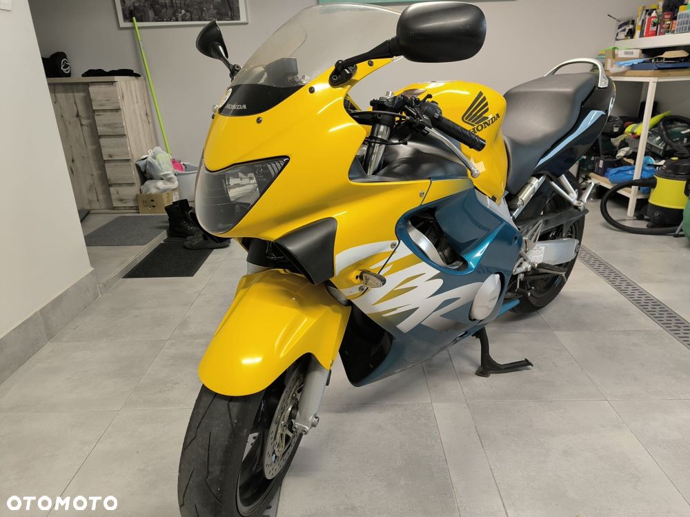 Honda CBR - 4