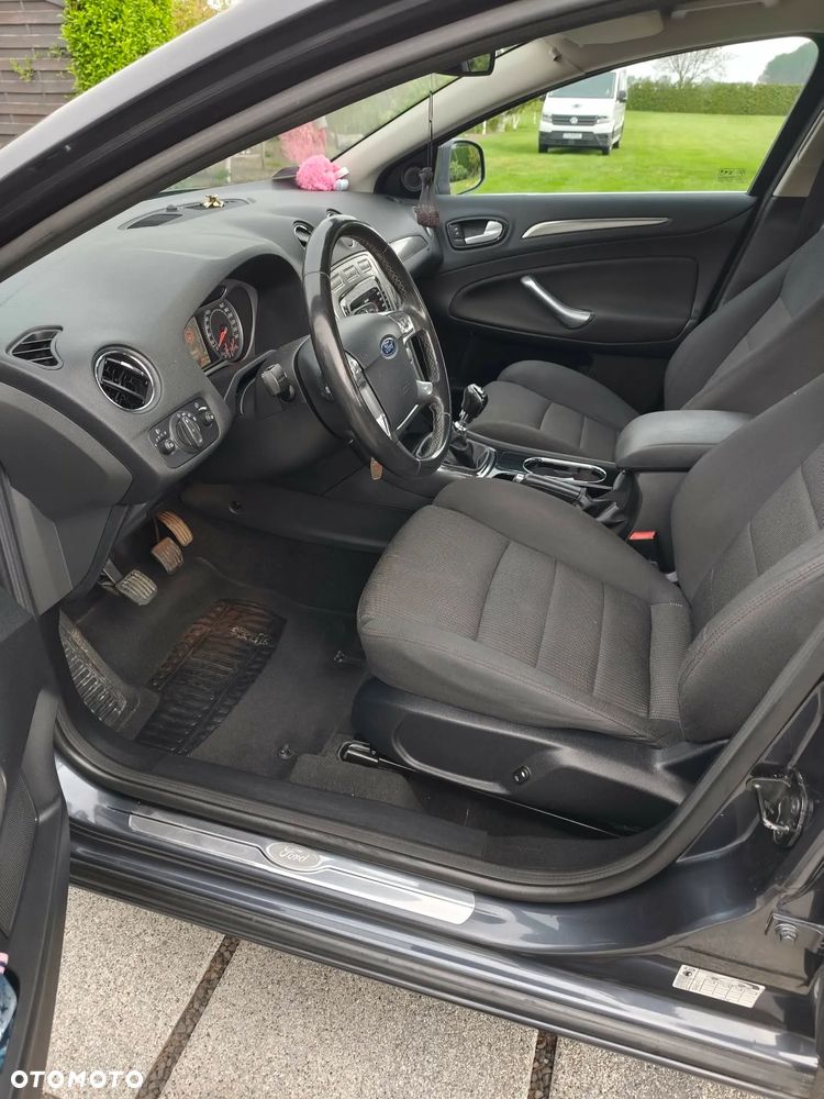 Ford Mondeo 2.0 TDCi Titanium - 4