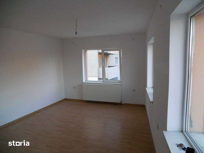 apartament 3 camere in imobil privat, 100 mp, langa Lisimed — fotografia 2