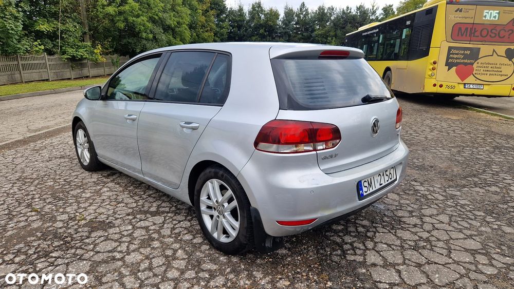 Volkswagen Golf VI 1.6 Highline DSG - 5
