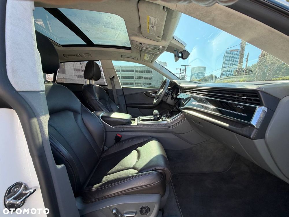 Audi Q8 55 TFSI mHEV Quattro Tiptronic - 16