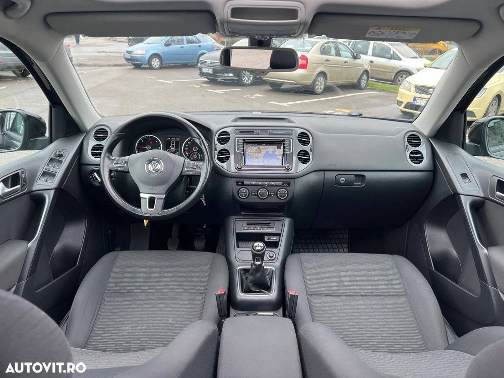 Volkswagen Tiguan 2.0 TDI SCR BlueMotion Technology Sport & Style - 16