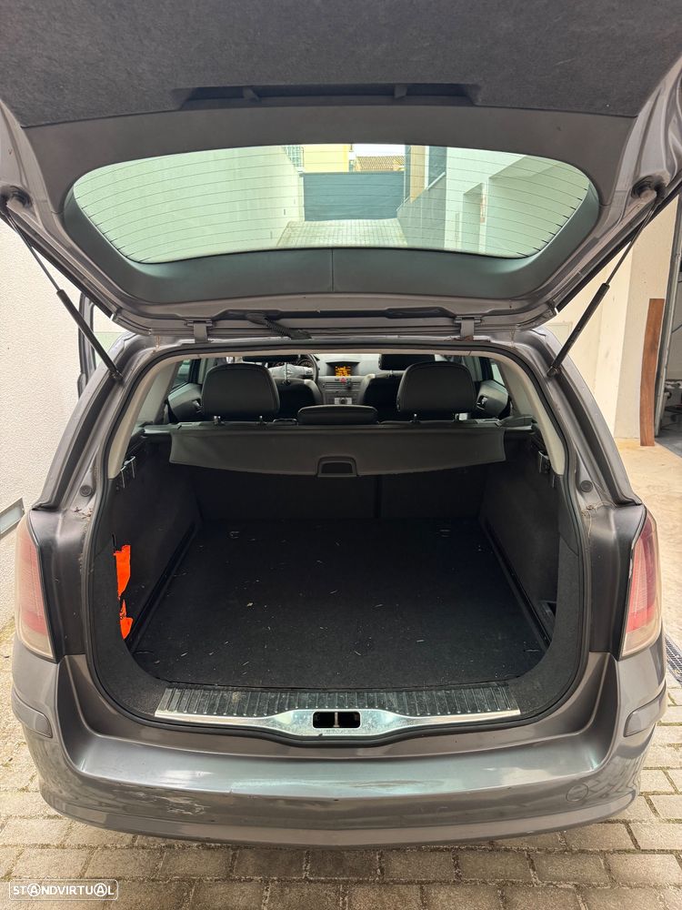 Opel Astra Caravan - 5